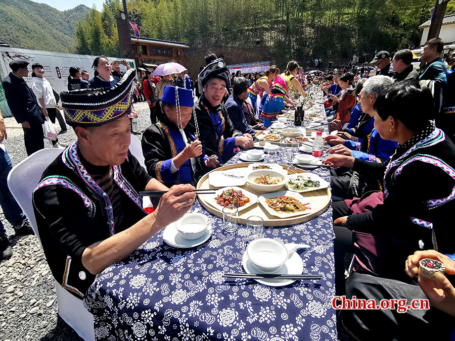 The 10th cultural festival of the She ethnic group opens in Jucun township, Quzhou city, Zhejiang province, on April 7, 2019. 