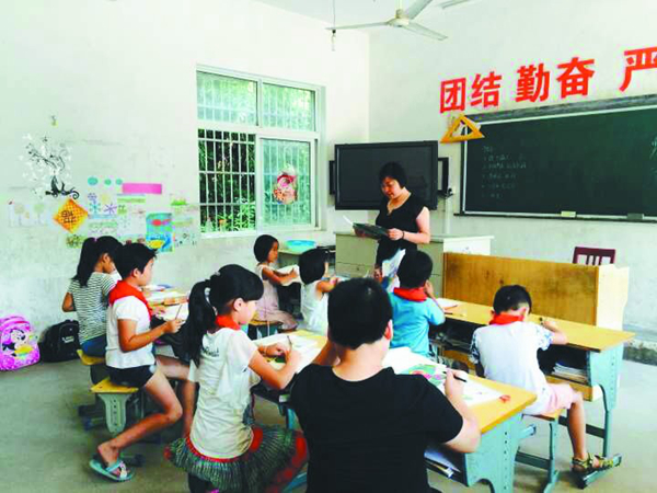 衢州市劳动模范翁梅红：扎根山区20年，用知识和爱照亮孩子求学路